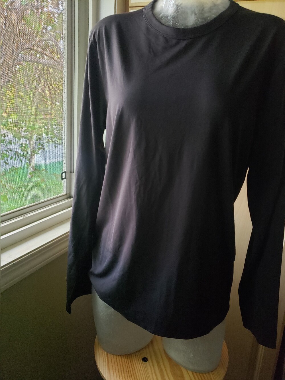 Lululemon Long Sleeve Crewneck Women's Top in Black